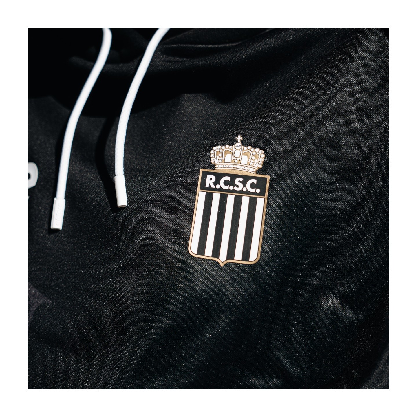 Pull à capuche "Pays Noir"